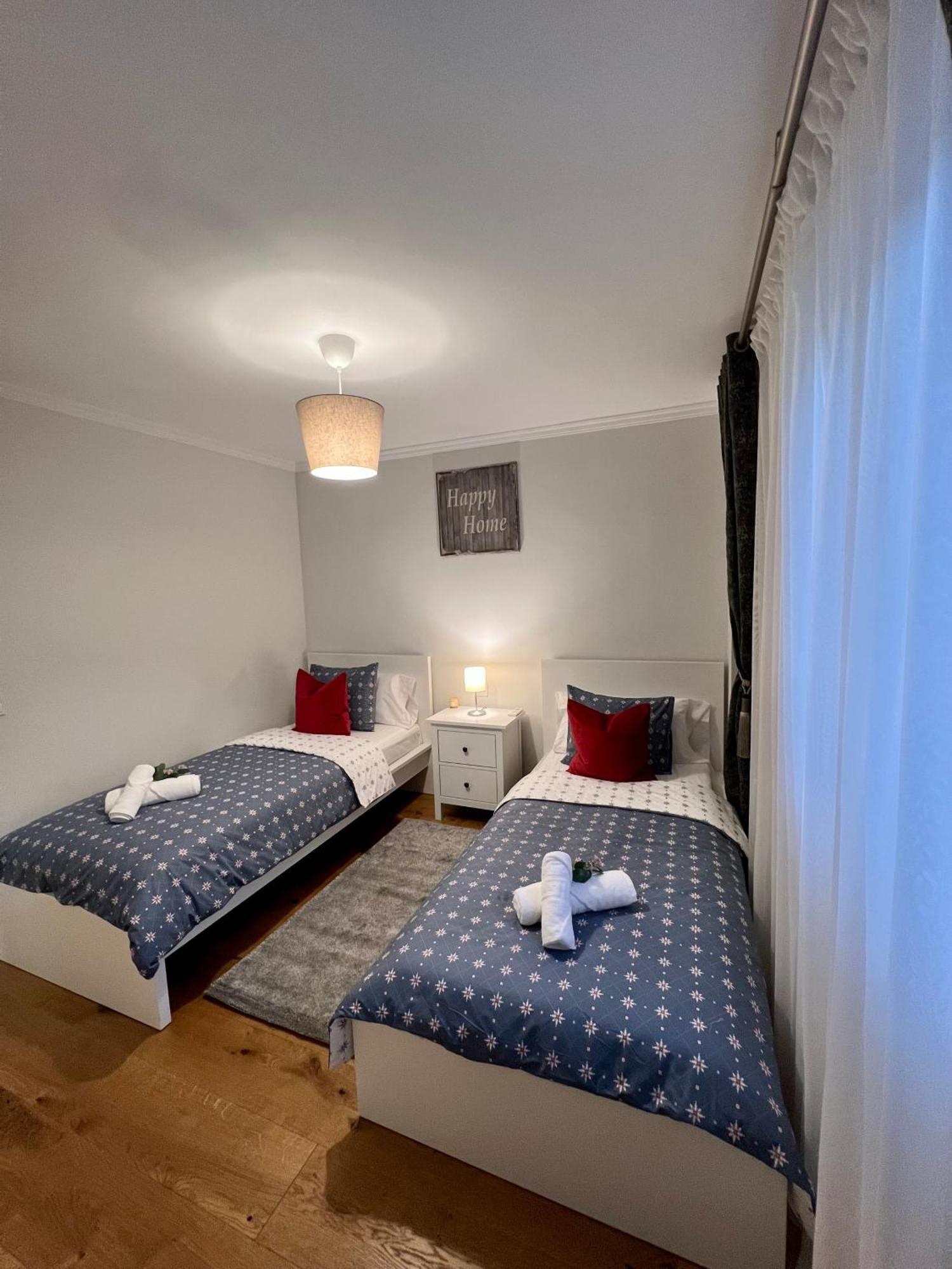 Apartamentos Prestige Suites Malaga III Esterno foto